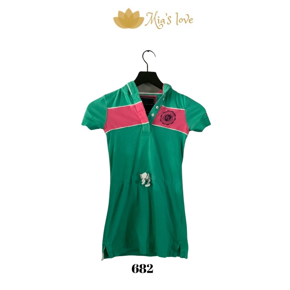 Tommy Hilfiger,  Dress Girls, Green and Pink color, Size S/P, short Sleeve.
